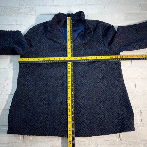 J McLaughlin Jacket Womens Medium Navy Black Button Up Texture 3/4 Sleeve Ruffle - Picture 3 of 8